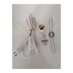 Paralume elettrico di colore bianco con lampone E14 adatto per zucche e lampade fatte a mano - Product Image 1