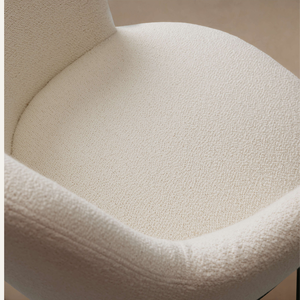 Chaise de salle à manger Edda en bois massif, dossier tonneau, design minimaliste, revêtement en microfibre écologique, ergonomique pour usage domestique et commercial - Product Image 2