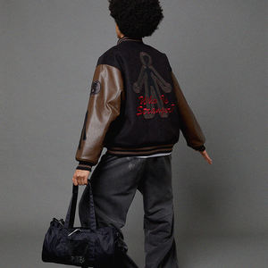 Vente en gros OEM Veste Letterman personnalisée pour hommes avec patchs brodés Veste polaire noire Alien Varsity Manches en cuir Hiver - Product Image 5