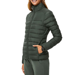 Chaqueta de Invierno Acolchada para Mujer, de Alta Calidad, Transpirable, Impermeable y Cortavientos, con Capucha, Tejido Ligero para Uso en Exteriores - Product Image 3