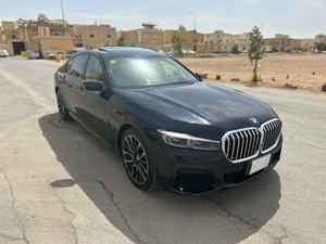 2018 BMW 730 I4 Twin Turbo Diesel GCC Dirección izquierda AWD Asientos de cuero ligeros ACC Control de crucero Euro6 Emisión R16 Tamaño del neumático - Product Image 5