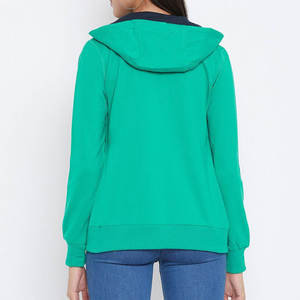 Nueva llegada Sudaderas con cremallera para mujer Estilo de moda transpirable con logotipo frontal Precios razonables para ropa de invierno al aire libre - Product Image 3