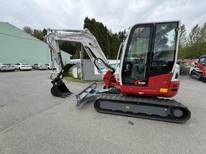 รถขุดตีนตะขาบขนาดเล็ก Takeuchi TB260 มือสอง ราคาประหยัด พร้อมบุ้งกี๋และรถตักตีนตะขาบสำหรับงานก่อสร้าง - Product Image 1