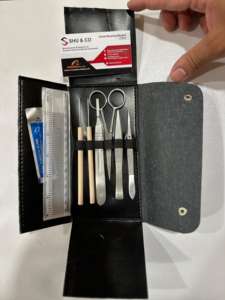 Kit de disección de estudiante de 8 piezas de acero inoxidable de alta calidad con bolsa de embalaje Kit de disección médica pinzas de tijera por Shu & Co - Product Image 3