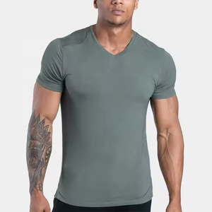 T-shirts d'entraînement de gymnastique pour hommes de haute qualité Conception d'épaule tombante respirante surdimensionnée Logo personnalisé 100% coton OEM - Product Image 6
