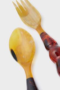 SMART RESIN VIBRANT HECHO A MANO 100% Juego de servidores de ensalada de resina para uso doméstico y hotelero Incluye cuchara de helado Servicio de ensalada - Product Image 3