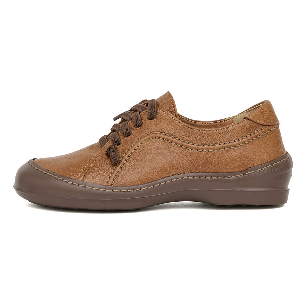 สีน้ำตาล