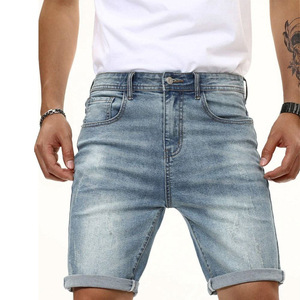 Shorts de mezclilla urbanos para hombre, color azul claro, con dobladillo deshilachado, corte regular, rotos, 100% algodón, con cremallera. - Product Image 3