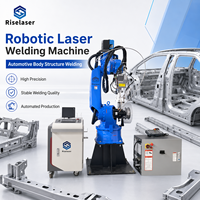 Machine de soudage laser robotisée pour les pièces structurelles de carrosserie automobile, robot de soudage laser à fibre haute précision, production automatique