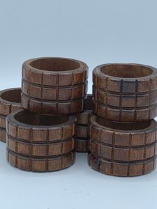 Ensemble de ronds de serviette en bois naturel fabriqués à la main 6 décor de Table écologique stocké pour les mariages fêtes repas de tous les jours de haute qualité - Product Image 2