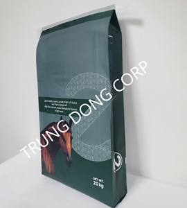 Bolsas laminadas BOPP con fondo pellizcado personalizado para aves de corral de caballos y embalaje de alimento para pájaros hechas en Vietnam - Product Image 1