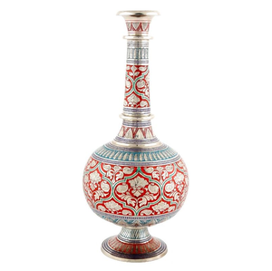 Surahi en laiton pur vintage de haute qualité avec gravure, finition polie pour une utilisation en cuisine, article de cuisine antique arabe - Product Image 1