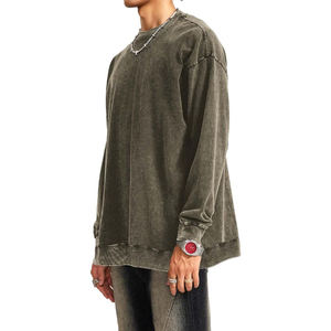 เสื้อสเวตเชิ้ตผู้ชายสไตล์ Urban Trend แบบย้อมสีเอซิด ผ้าคอตตอนฟลีซหนานุ่ม ทรงโอเวอร์ไซส์ ไหล่ตก สไตล์ลำลอง รับผลิตแบบ OEM และติดฉลากส่วนตัว - Product Image 2