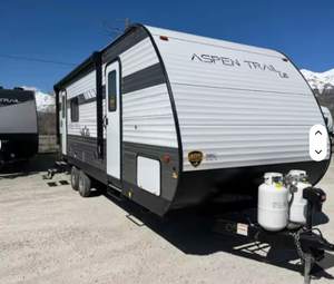 Super Offre : Derniers Modèles de Camping-cars et Remorques Dutchmen RV Aspen Trail pour les Amateurs de Camping - Product Image 6