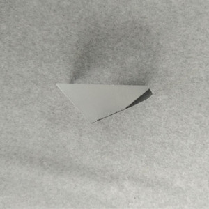 광학 이미징 및 항공우주 광학용 K9/BK7/융합 실리카 소재 및 AR 코팅을 사용한 반오각형 프리즘 - Product Image 4