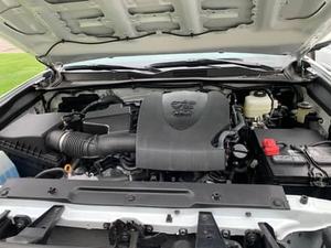 TOYOTA TACOMA TRD PRO DOBLE CABINA 2023 USADA (LHD/RHD) - Product Image 5