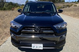 Usado 2019 T-oy-ota 4Runner Nightshade 4x4 PremiumStyle PowerSUV Limited Edition en venta - Product Image 2