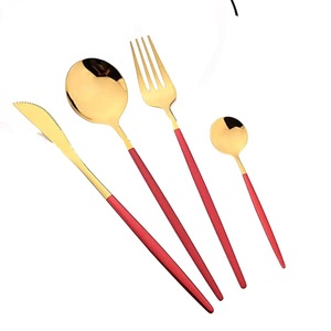 Ensemble de couverts de luxe en acier inoxydable style Goa, manche doré brun, design moderne, pour la maison et les restaurants, prix bas - Product Image 5