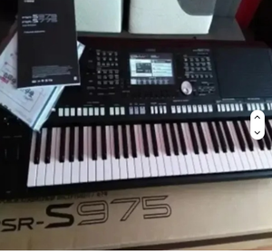 Best Price Wholesale PSR S975 61-Key Digital Arranger <b>Workstation</b> Used Mechanical with MIDI Interface Style Tool - Product Image 1