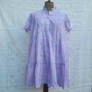 Vestido de Tela de Algodón con Estampado en Bloque al por Mayor, Diseño de Camisa con Botones, Cuello con Volantes, Vestido Informal para Fiesta, Ropa de Mujer - Product Image 1