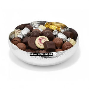 Bol de service décoratif en aluminium martelé fait main, à bord festonné, pour chocolats, fruits secs, décoration intérieure, par Indian Metal World - Product Image 2