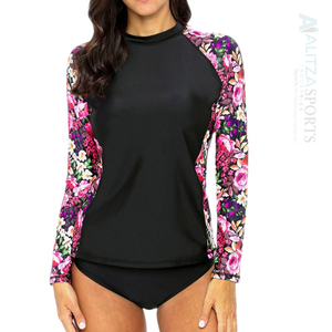 Ladies Lightweight Rash Guard Shirt UV 50 + Protection pour le sport Impression pailletée et décoration à glissière Prêt à expédier - Product Image 6