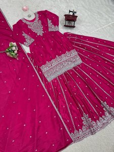 Conjunto de lehenga de diseñador de lujo en georgette sintética con bordados intrincados, perfecto para programas culturales festivos y bodas. - Product Image 5