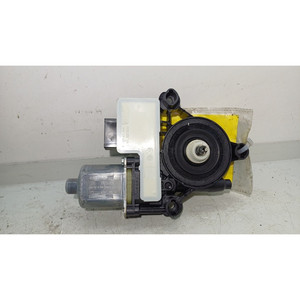 Moteur électrique de lève-vitre arrière droit Bifuel/Métano 1498cc VOLKSWAGEN Golf 7 Variant (12>) 5Q0959407G DHFA (12>17) - Product Image 4