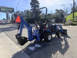 Tracteur agricole 4x4 diesel multifonctionnel haute productivité avec chargeur frontal pour usage agricole et routier (Couleurs) - Product Image 4