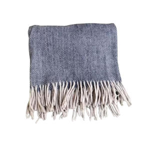 Manta tejida de espiga azul marino personalizada de lujo de lana 100% manta de cama personalizada - Product Image 5