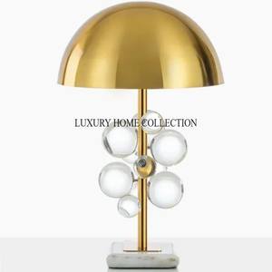 Lampes de table en métal artisanal de haute qualité avec des accents de feuilles d'argent et une base sculpturale élégante pour des intérieurs sophistiqués - Product Image 5