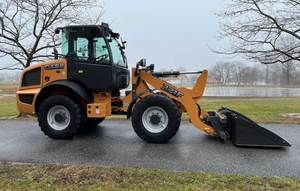 2015 pour chargeuse sur pneus Diesel 321F avec godet et fourches pompe de boîte de vitesses de moteur à roulement à haute efficacité - Product Image 4