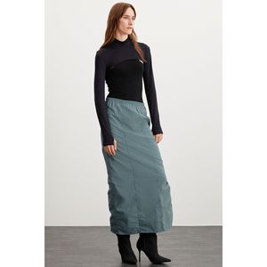 GRIMELANGE Cheri Falda larga de tela de paracaídas impermeable con cintura elástica para mujer - Product Image 2