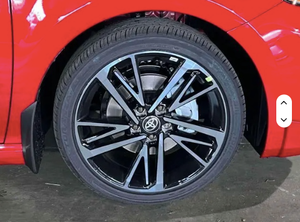 Toyota Camry XSE 2025 Seminuevo - Tracción Delantera - 2.5L 4 Cilindros - Gasolina/Eléctrico - con Asientos de Cuero - Volante a la Derecha e Izquierda - Product Image 4