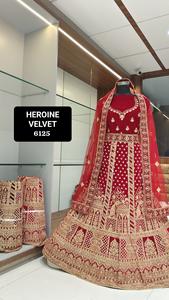 Ropa de fiesta Lehenga Choli de terciopelo con bordado de diseño moderno para suministro mundial de la India - Product Image 5