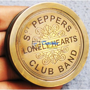 Brújula de poema de corazón solitario de latón personalizado, regalo único, brújula de bolsillo grabable para acampar y viajar - Product Image 3