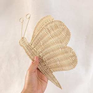 Pegatina de pared de ratán de mariposa para niños, calcomanías decorativas, tamaño personalizado, alta calidad, fabricante de Vietnam - Product Image 2