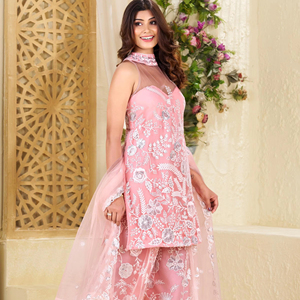 Fabuleux ensemble de vêtements de fête indiens et pakistanais broderie florale élégante et haut en filet détaillé à paillettes Sharara Dupatta - Product Image 1