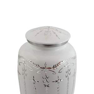 Urne funéraire en aluminium artisanale pour animaux de compagnie et cendres humaines urne commémorative pour adultes et animaux de compagnie urne funéraire de qualité supérieure. - Product Image 4