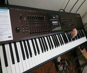 Estación de Trabajo Musical Korg Kronos X de 88 Teclas con Conector USB, Sintetizador, Piano, Equipo de Sonido - Product Image 2