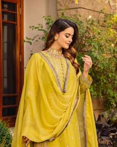 Diseñador nupcial Lehnga Choli para ropa de fiesta bordado pesado multicolor boda Lehenga Choli para mujeres en venta al por mayor 0146 - Product Image 1