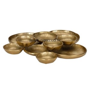 Belle élégante fantaisie moderne Art créatif luxueux qualité métal fait plaqué or bol à 3 compartiments avec support de conception de fleurs - Product Image 5