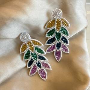 Pendientes Dulhan Haldi Mehendi Hechos a Mano con Cuentas para Mujer, Pendientes con Cuentas para Mujer, Joyería Festiva para Fiestas, Mejor Precio - Product Image 4