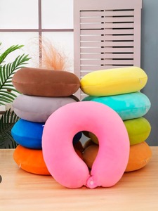 A forma di U Memory Foam riempito morbido cuscino in velluto per viaggio aereo auto pisolino portatile lavabile Multi colore - Product Image 3