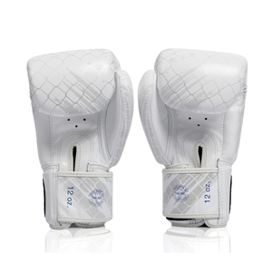 ถุงมือชกมวย Fairtex สีขาว โลโก้สั่งทำได้ หนังแท้ น้ำหนักเบา กันน้ำ แบบผูกเชือก สำหรับฝึกซ้อมและแข่งขัน MMA มวยไทย - Product Image 2