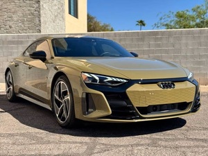 (W&T) PROMOCIÓN Venta de Auto Usado 2024 Audi RS e-tron GT Sedán 4 Puertas con Tracción en las Cuatro Ruedas (Eléctrico 2A) Verde Metálico - Product Image 3