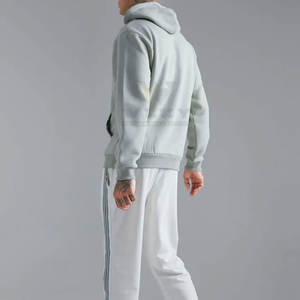 เหมาะกับผู้ชายน้ําหนักเบาเสื้อกันหนาวหมวกลายนูนคุณภาพระดับพรีเมียมออกแบบ OEM แบบกําหนดเองเสื้อกันหนาวหมวกนูน - Product Image 2