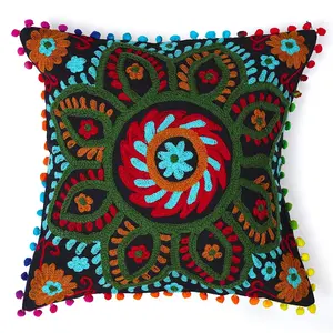 Laine brodée coton housse de coussin fait à la main indien carré Suzani taie d'oreiller 16x16 pouces meilleur matériel de qualité