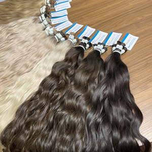 Paquets de cheveux humains ondulés vietnamiens de haute qualité Styles afro noirs naturels et extensions de vagues emballés en vrac - Product Image 1