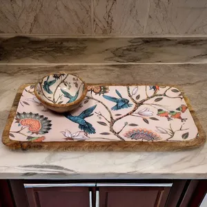 Bandeja de Servir de Madera de Mango Esmaltada con Diseño Redondo Incluye Tazón para Pudín para Uso en el Hogar, Hotel o Restaurante - Product Image 1